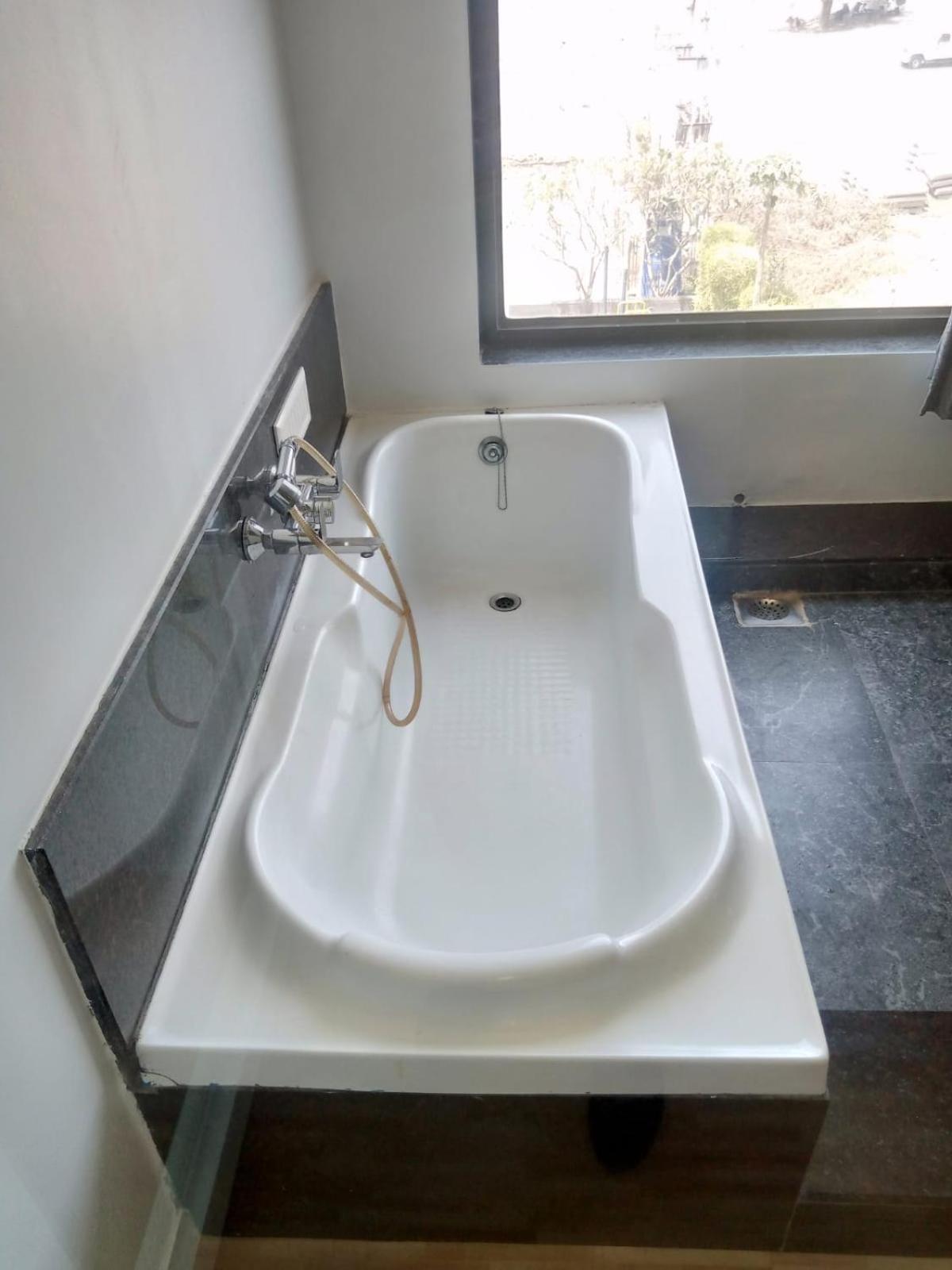 Hotel Shivalik - Mehsana Mahesana Extérieur photo