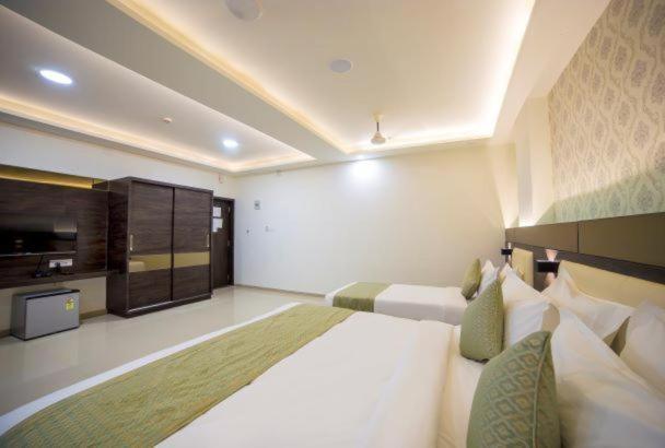 Hotel Shivalik - Mehsana Mahesana Extérieur photo
