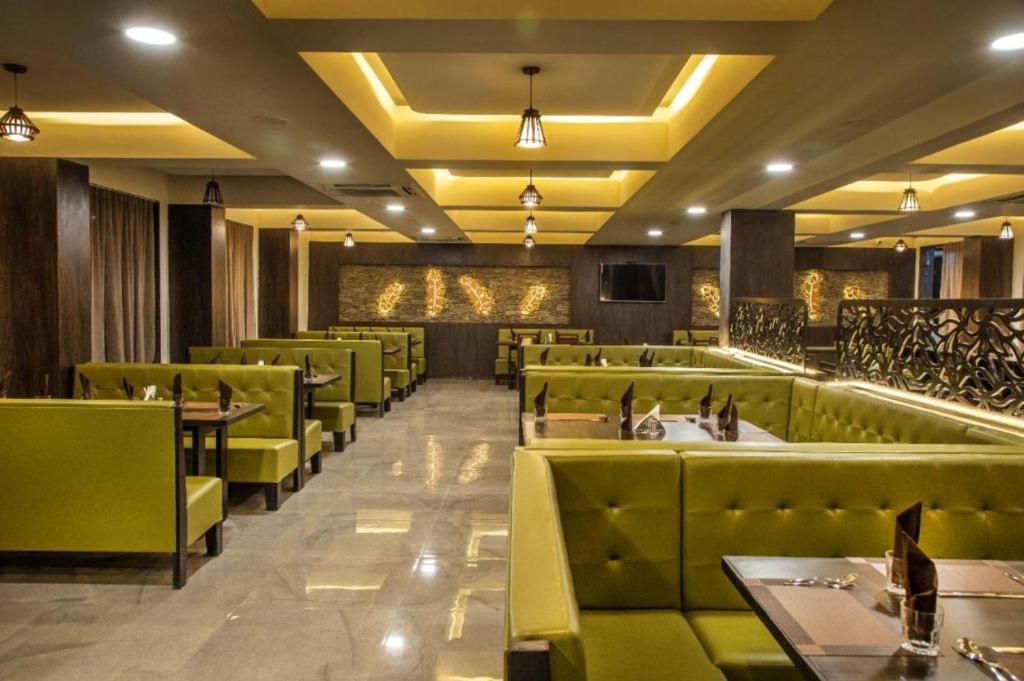 Hotel Shivalik - Mehsana Mahesana Extérieur photo