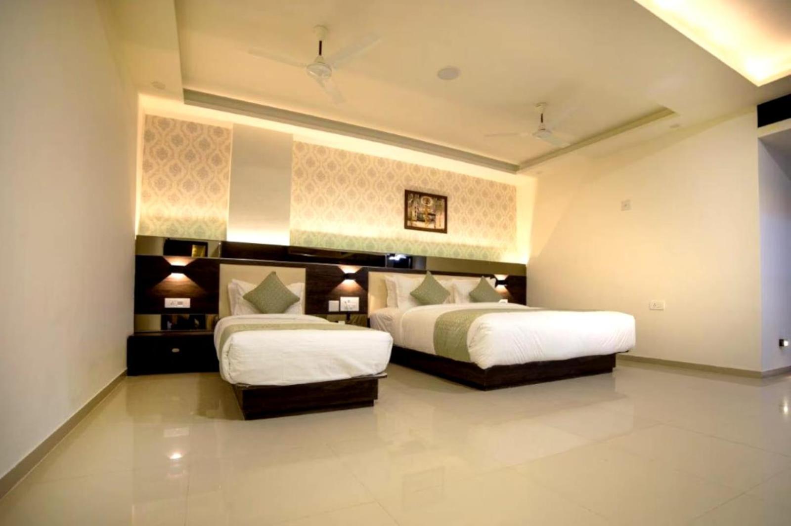 Hotel Shivalik - Mehsana Mahesana Extérieur photo
