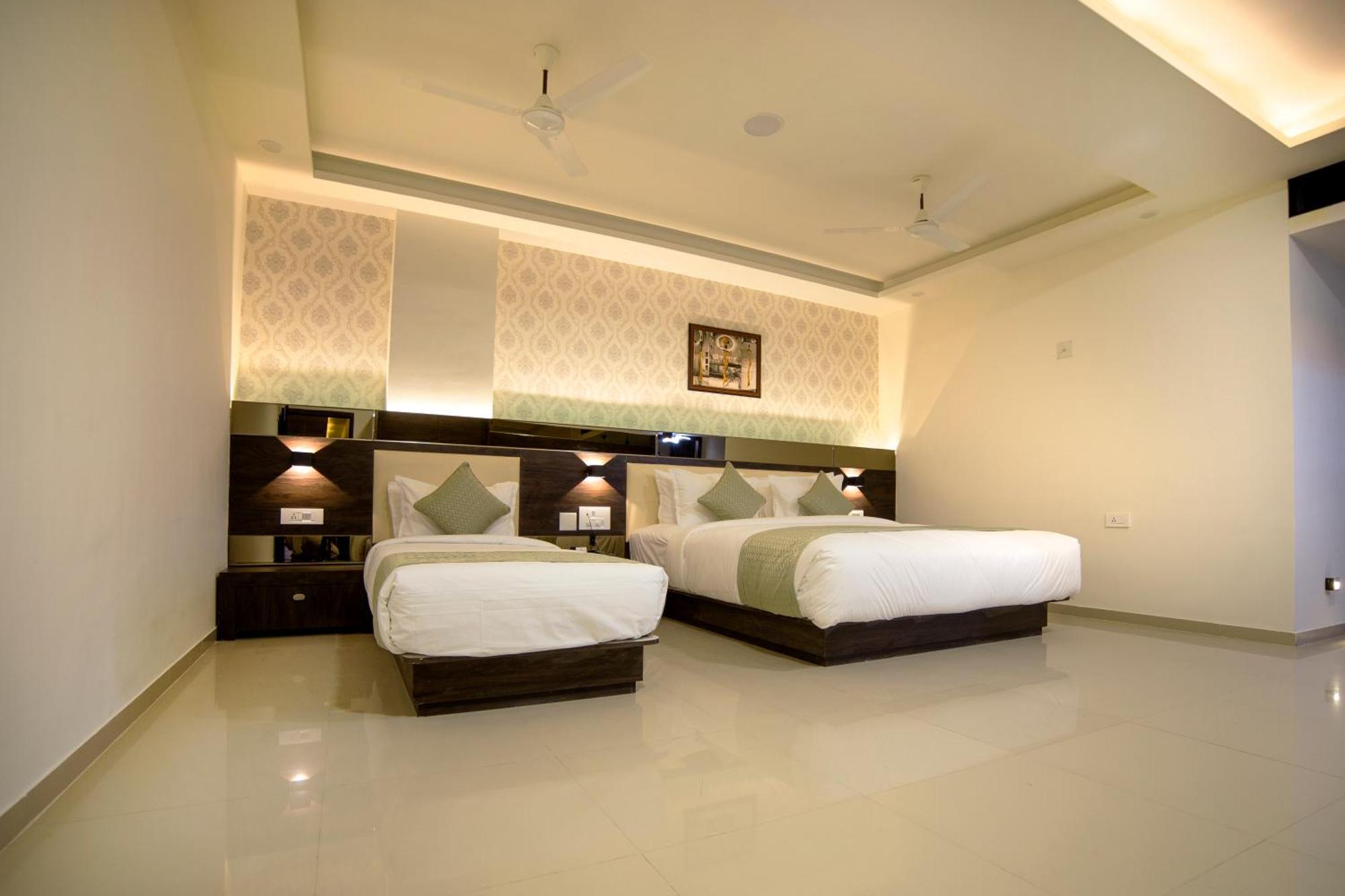Hotel Shivalik - Mehsana Mahesana Extérieur photo